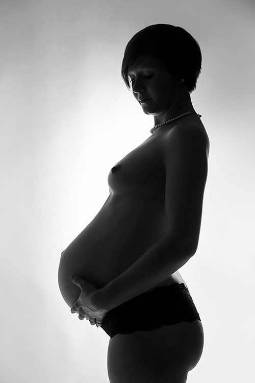 Sinnliche Schwangerschaftsfotografie aus dem Berliner Fotostudio