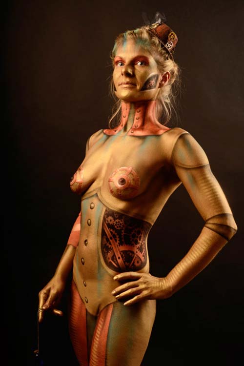 Künstlerisches Bodypainting im Studio