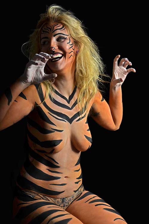 Farbiges Bodypainting auf Haut